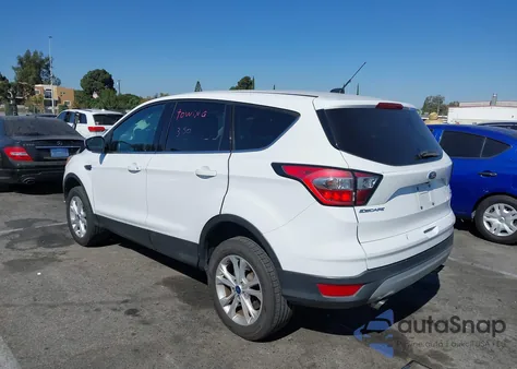 2017 Ford Escape Se z USA, uszkodzony, nr VIN 1FMCU9GD7HUE49982